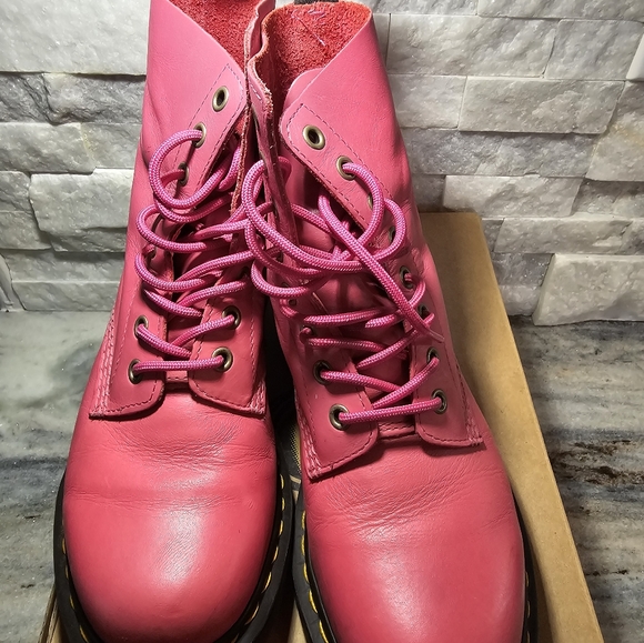 Dr. Martens Pascal boot, UK 5, Raspberry - Picture 5 of 7